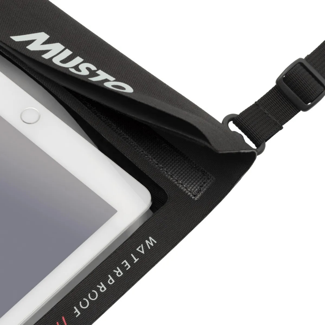MUSTO WATERPROOF TABLET CASE